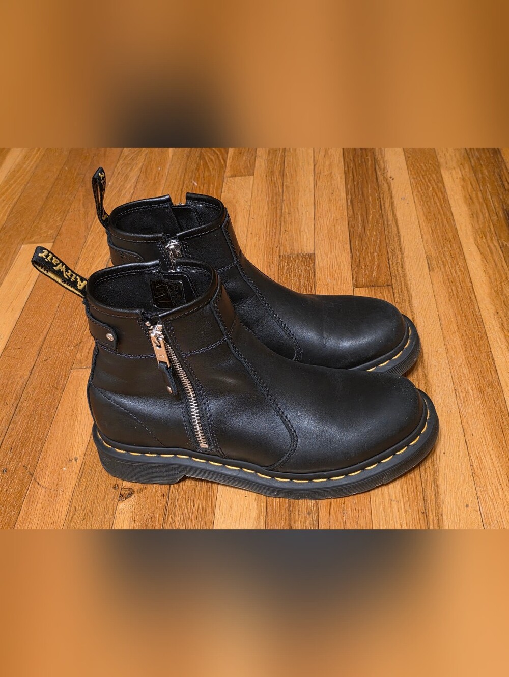 Dr. Martens Sz 7 Mono Smooth Leather Chelsea Boots Leather Chelsea Boots Black